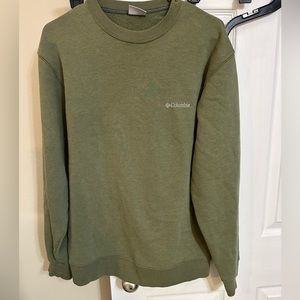 Men’s Columbia sweatshirt